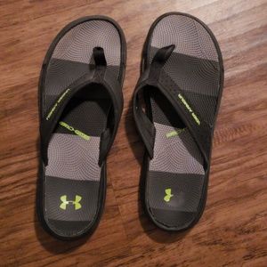 Under armour flip flops